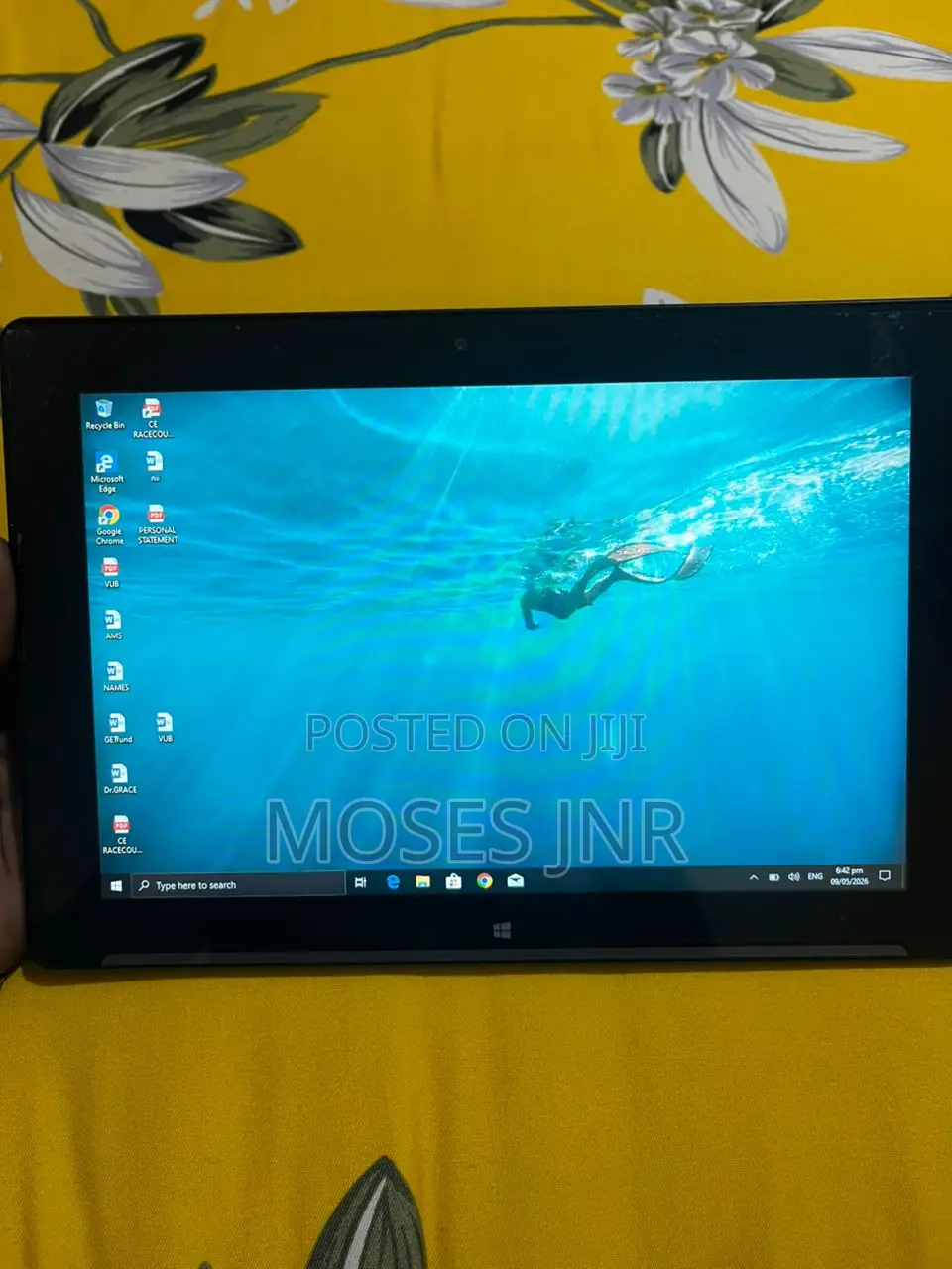 Microsoft Surface Go 16 GB Gray