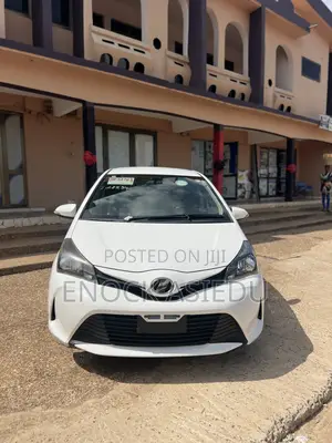 Toyota Vitz 1.3 AWD 3dr 2015 White