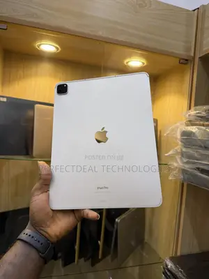 New Apple iPad Pro 12.9 (2022) 128 GB Silver