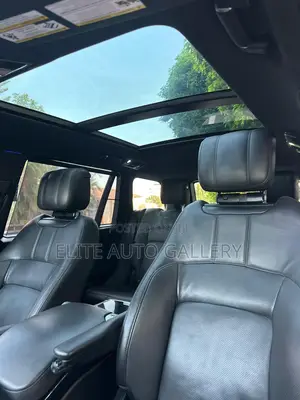 Land Rover Range Rover Vogue 2019 Black