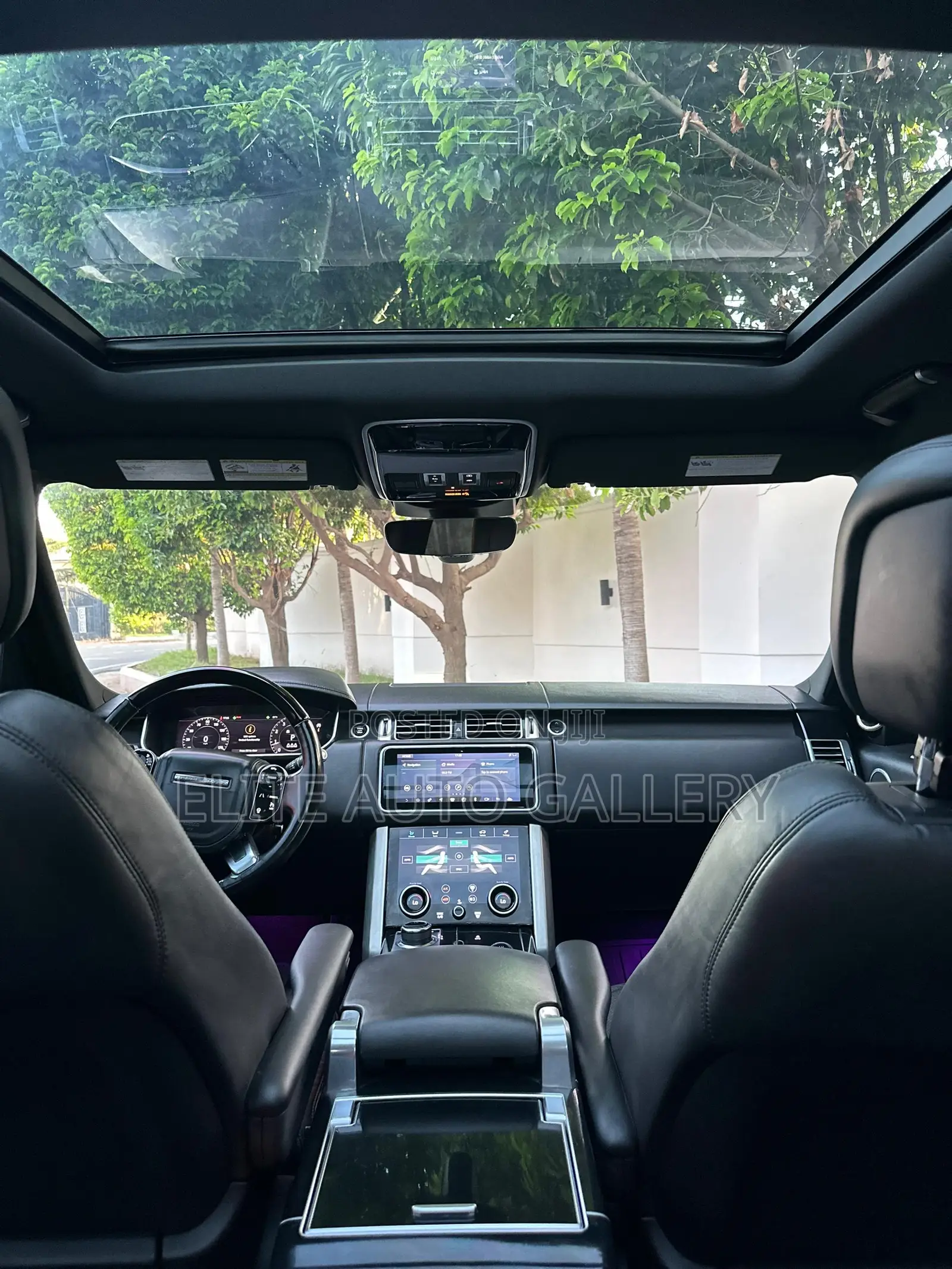 Land Rover Range Rover Vogue 2019 Black