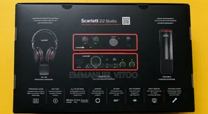 Focusrite Scarlett 2i2 4th Generation Bundle