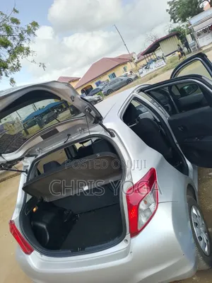 Toyota Vitz 1.3 AWD 3dr 2011 Gray