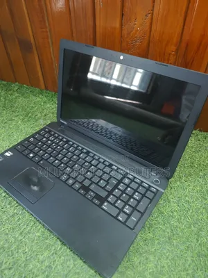Laptop Toshiba Satellite C650 4GB AMD HDD 320GB
