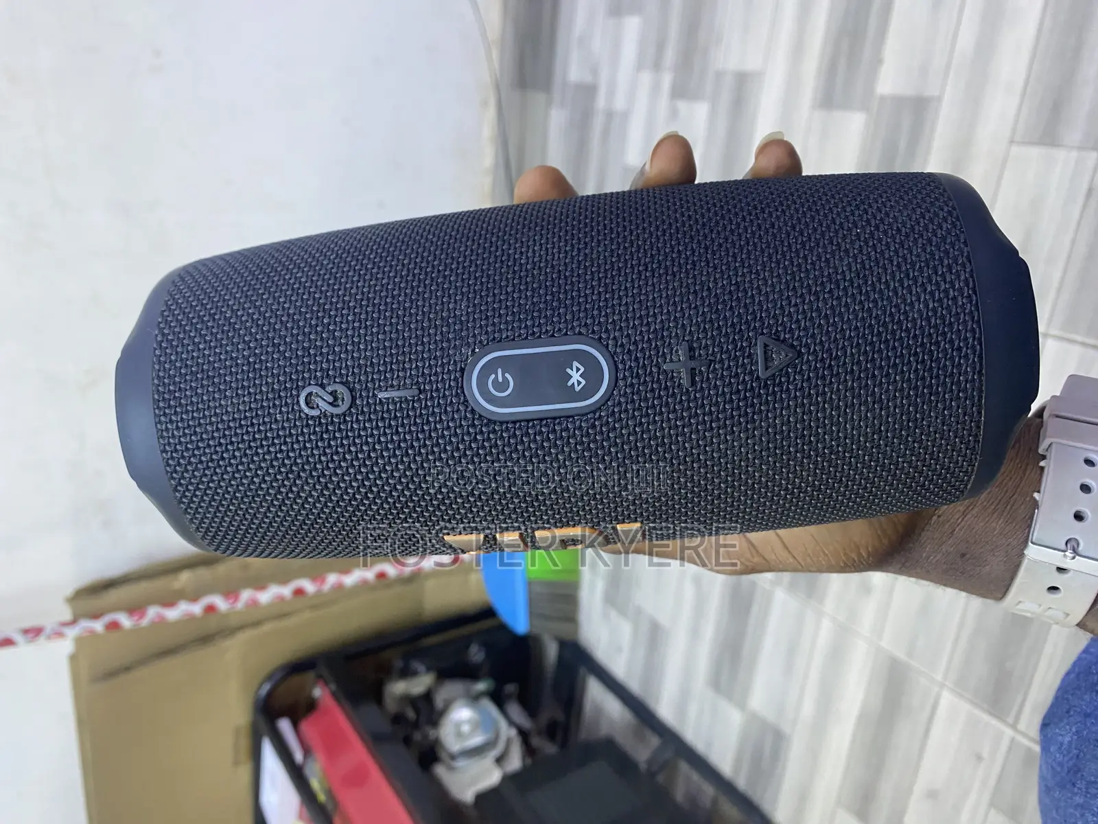 J.B.L Charge 5 Speaker