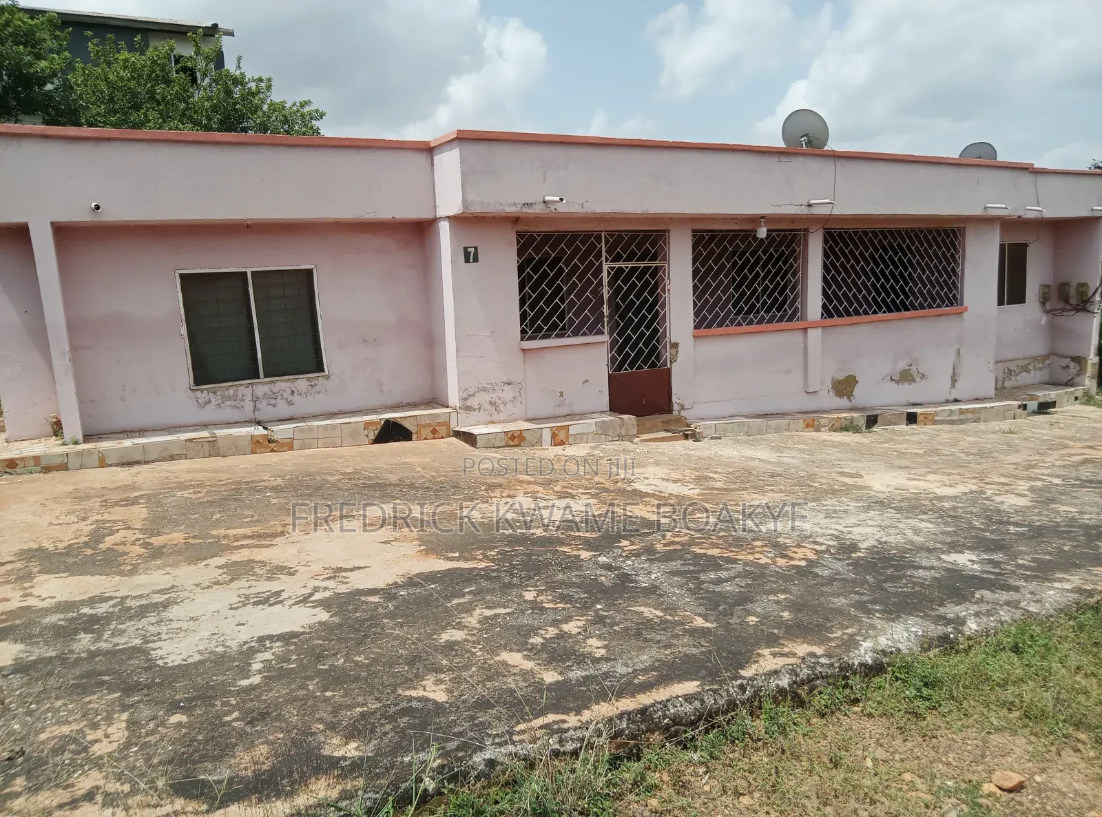 5bdrm House in Brother K Estate, Kumasi Metropolitan for rent