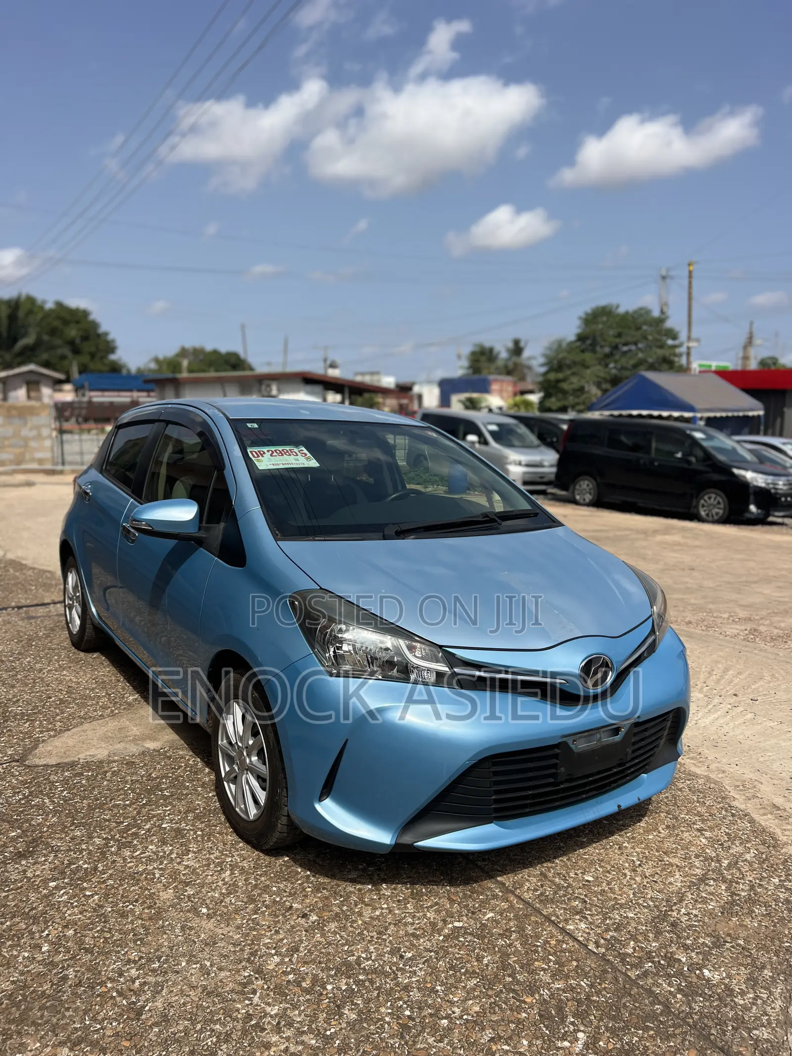 Toyota Vitz 1.3 AWD 5dr 2015 Blue