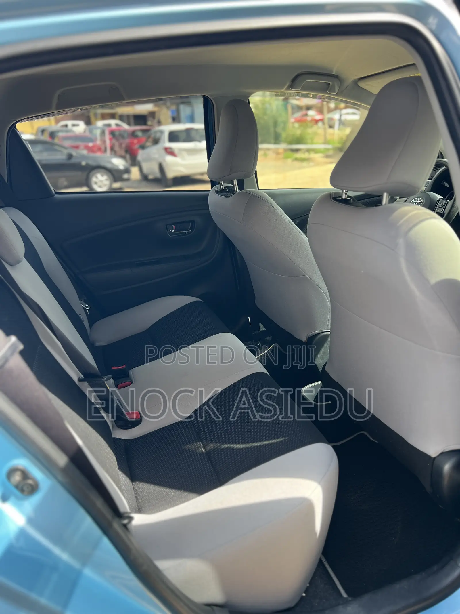 Toyota Vitz 1.3 AWD 5dr 2015 Blue