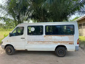 Mercedes-Benz Sprinter 2004 White