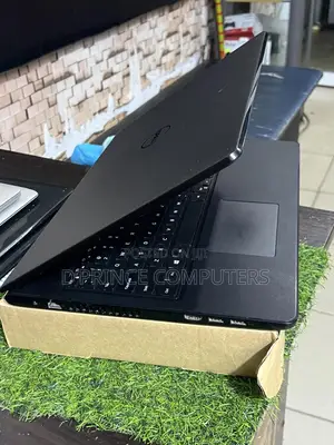 Laptop Dell Inspiron 15 3567 8GB Intel Core i3 HDD 1T