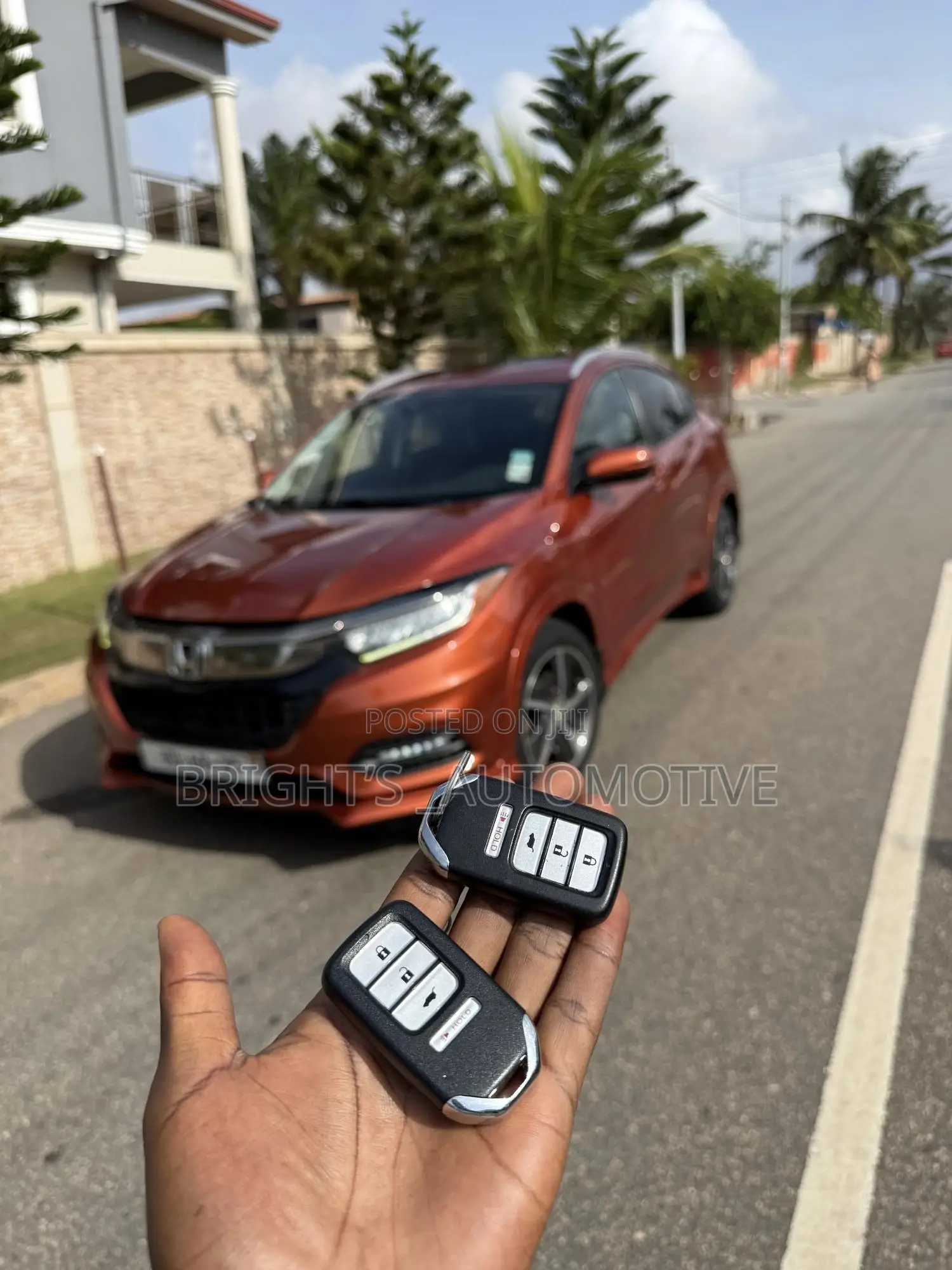 Honda HR-V Touring AWD 2020 Orange