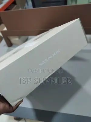 Ubiquiti Unifi Usw-Pro-24-Poe 24-Port Gigabit Poe++ Switch