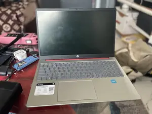 Laptop HP 15 4GB Intel SSD 128GB