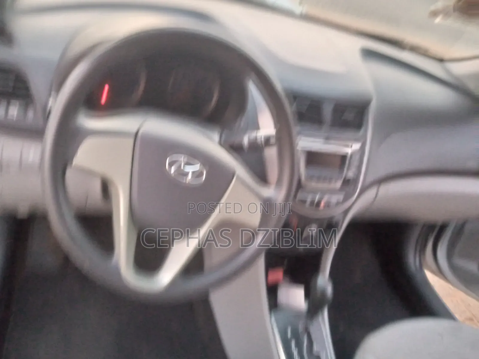 Hyundai Accent SE Hatchback 2016 Silver