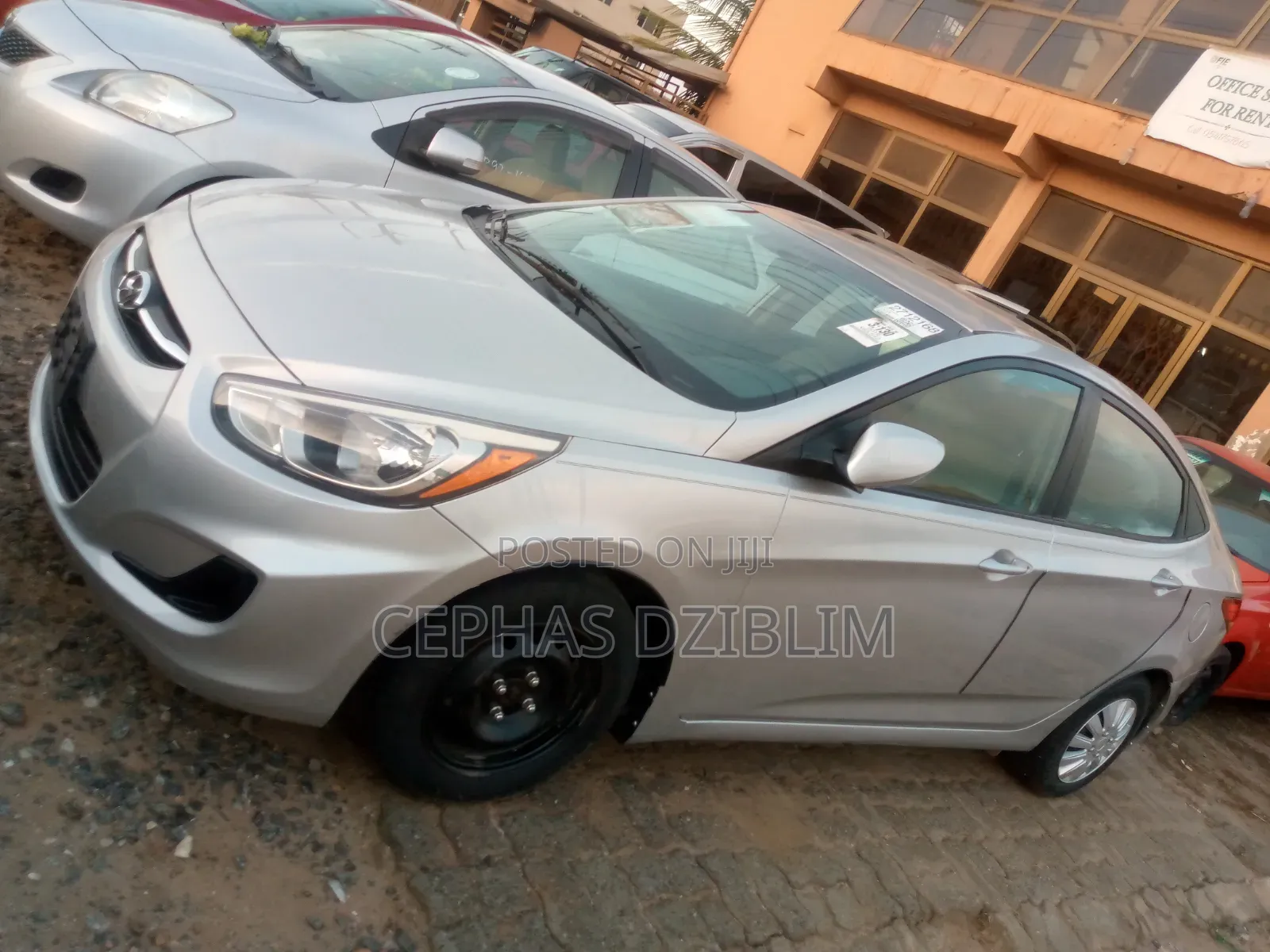 Hyundai Accent SE Hatchback 2016 Silver