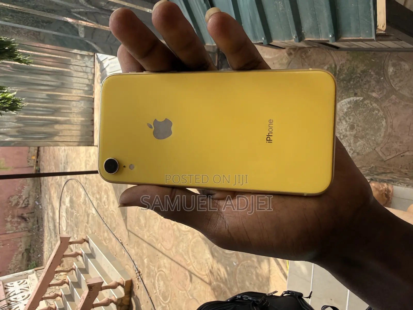 Apple iPhone XR 64 GB Yellow