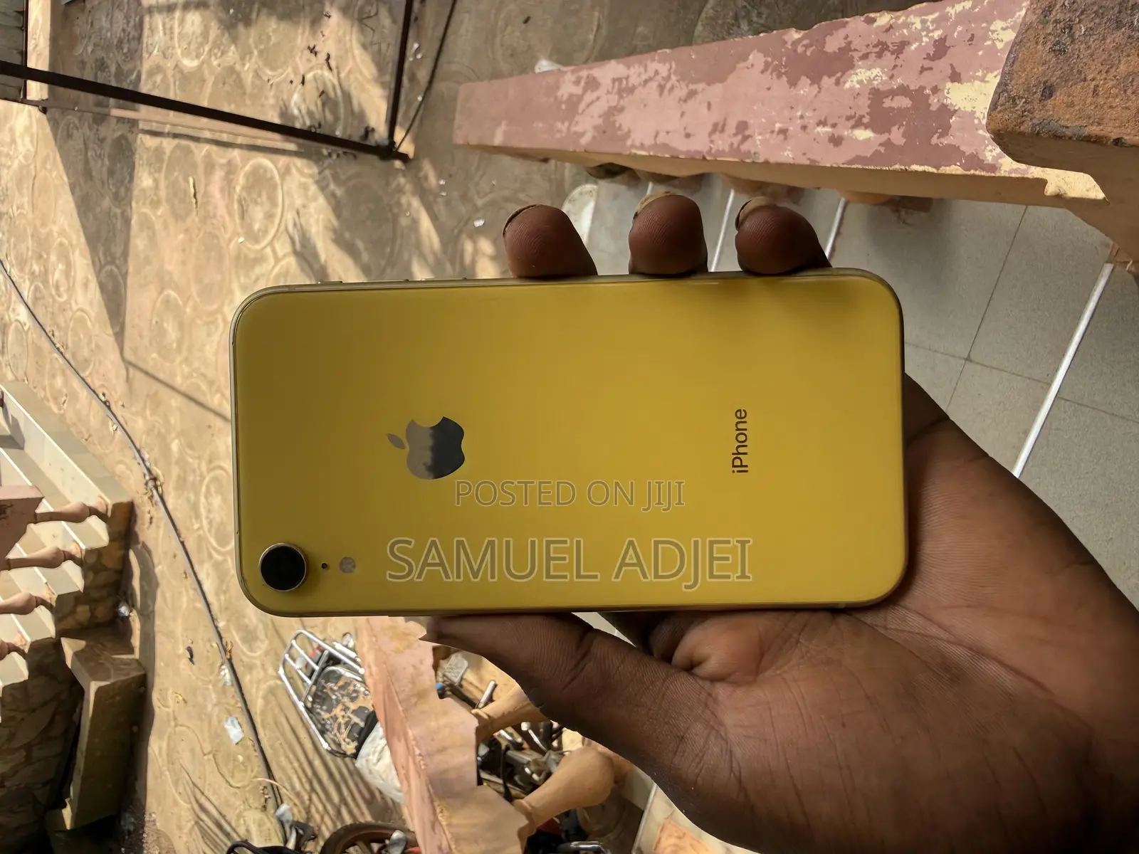 Apple iPhone XR 64 GB Yellow