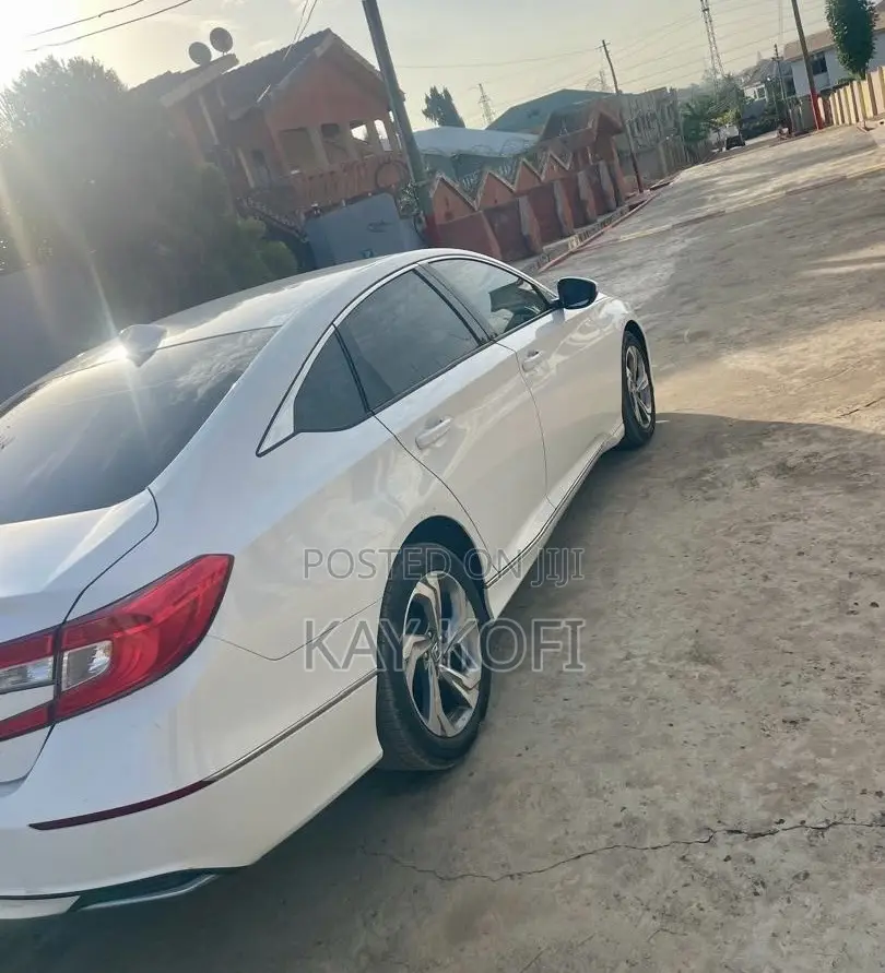 Honda Accord EX 2018 White
