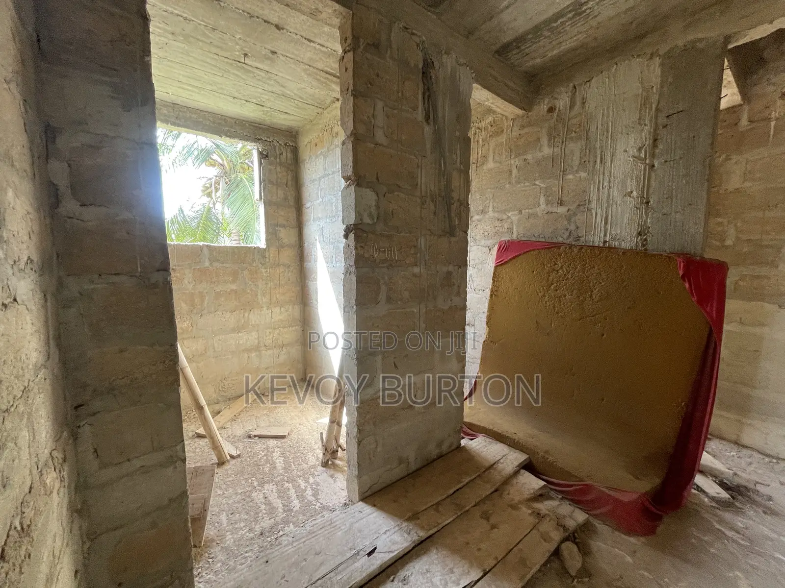 4bdrm Apartment in Oyarifa for sale