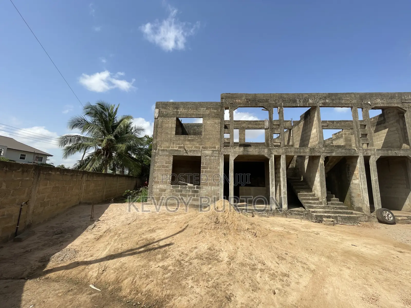 4bdrm Apartment in Oyarifa for sale