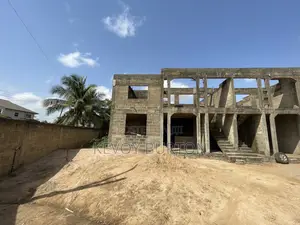 4bdrm Apartment in Oyarifa for sale