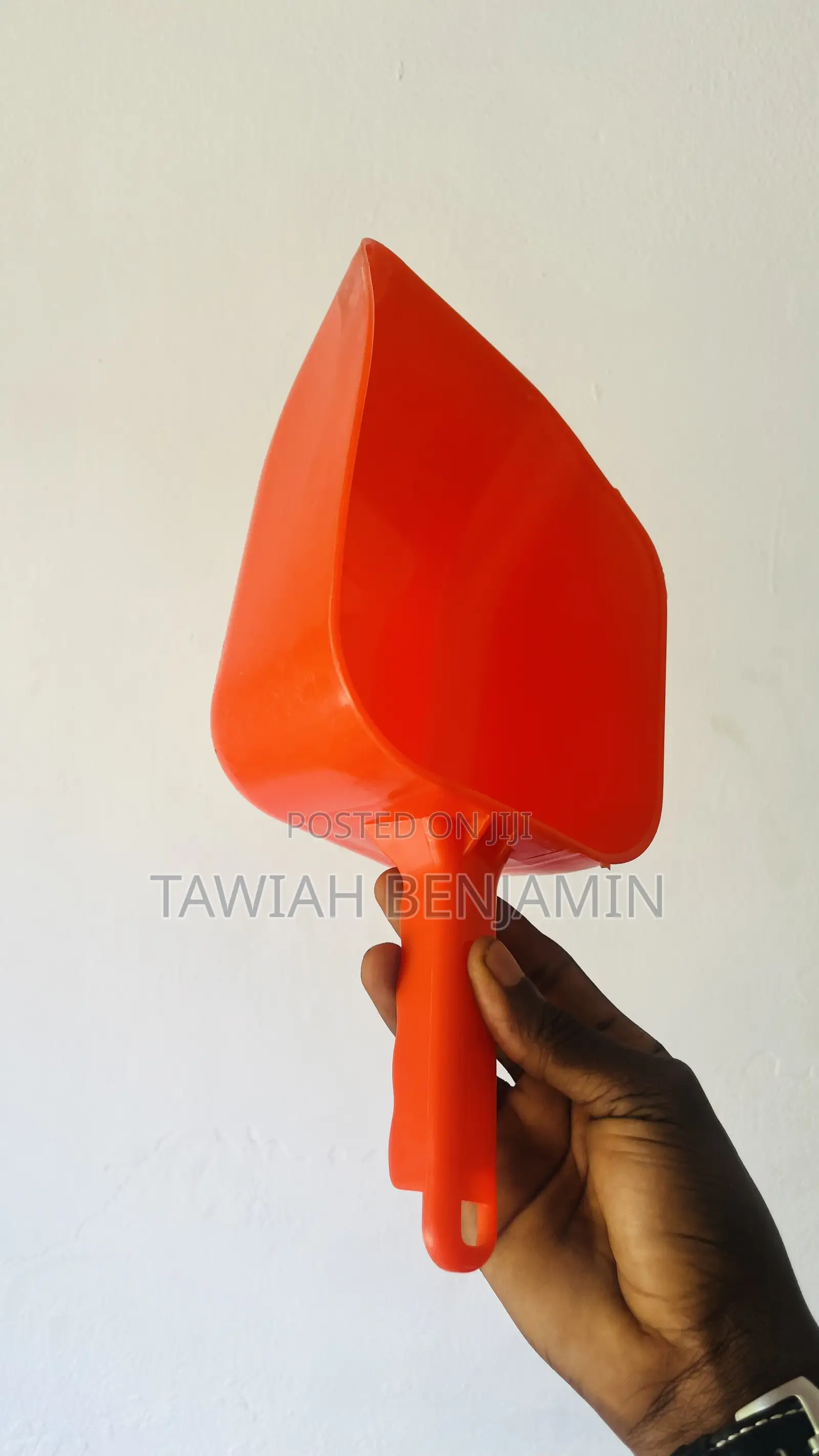 Feed Shovel