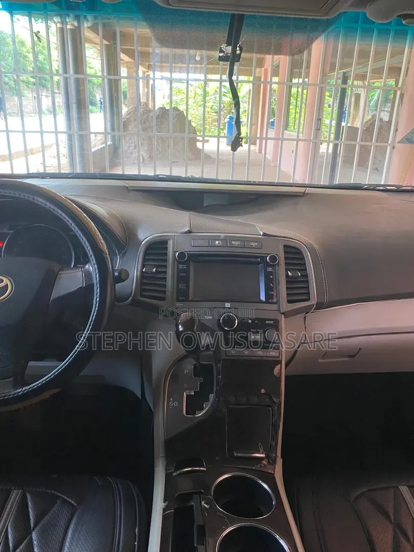 Toyota Venza 2011 Red