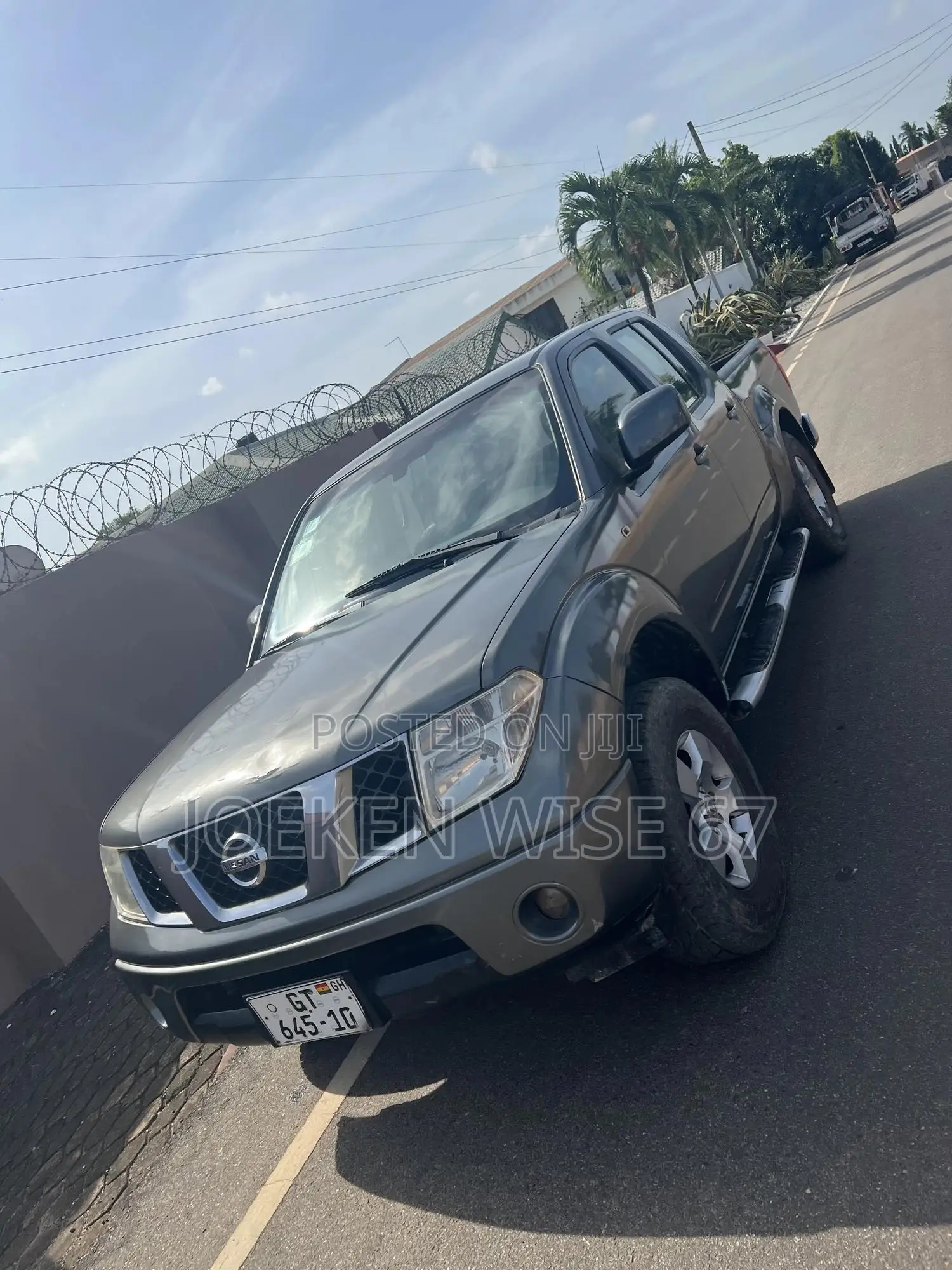 Nissan Navara 2014 Gray