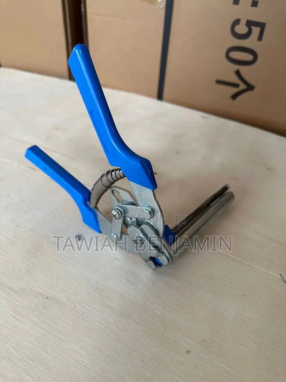 Manual Cage Clipper
