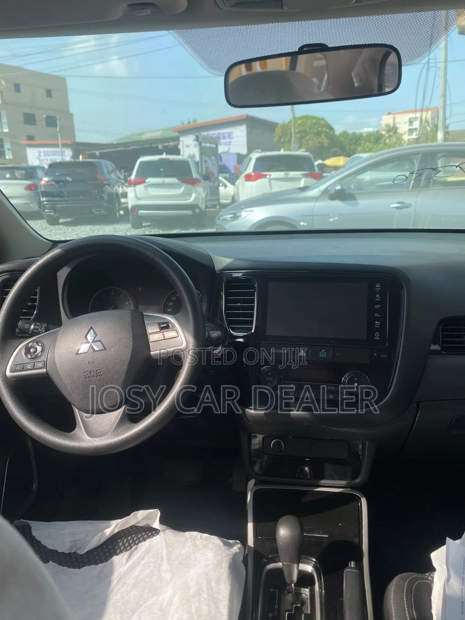 Mitsubishi Outlander 2022 Black