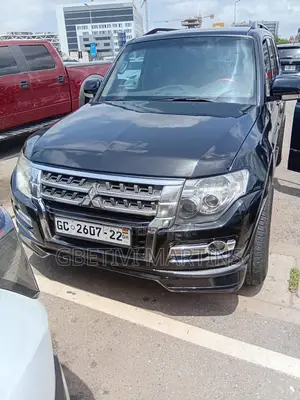 Mitsubishi Pajero 2010 Black