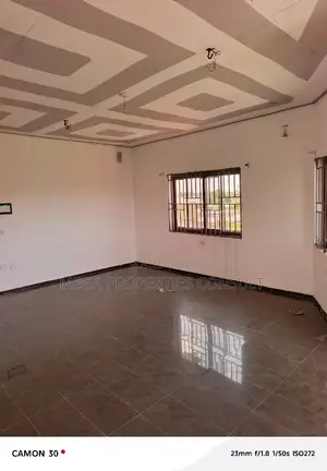 3bdrm Apartment in Achimota for rent