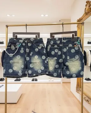 Urban Graphic Chain Denim Short With Chain