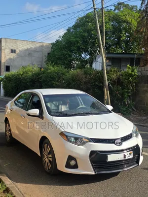 Toyota Corolla S 4dr Sedan (1.8L 4cyl CVT) 2014 White