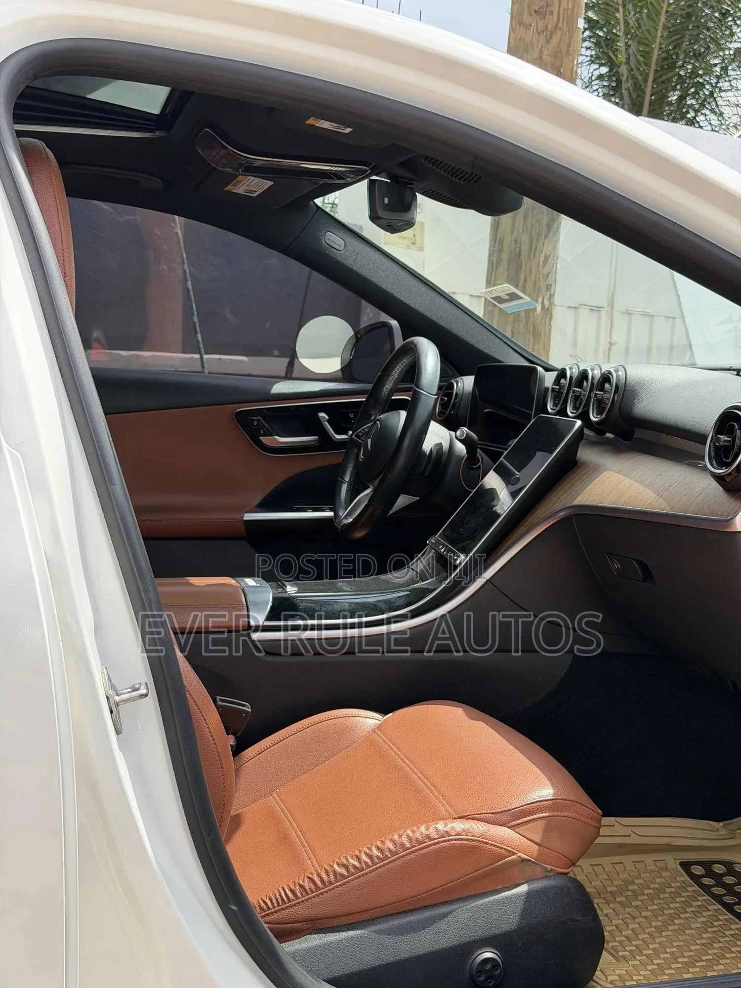 Mercedes-Benz C300 2022 White