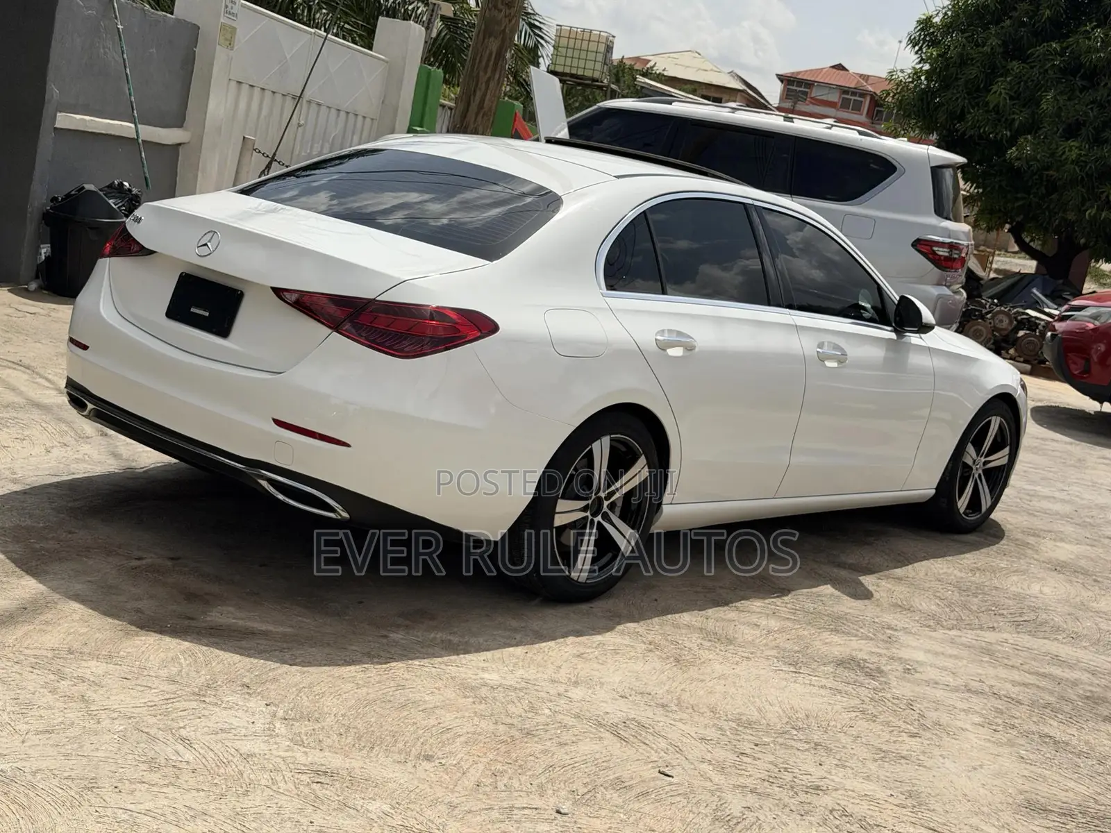 Mercedes-Benz C300 2022 White