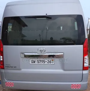 15-Seater Bus for Rent – Spacious Comfortable