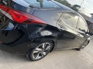 Hyundai Elantra 2016 Black