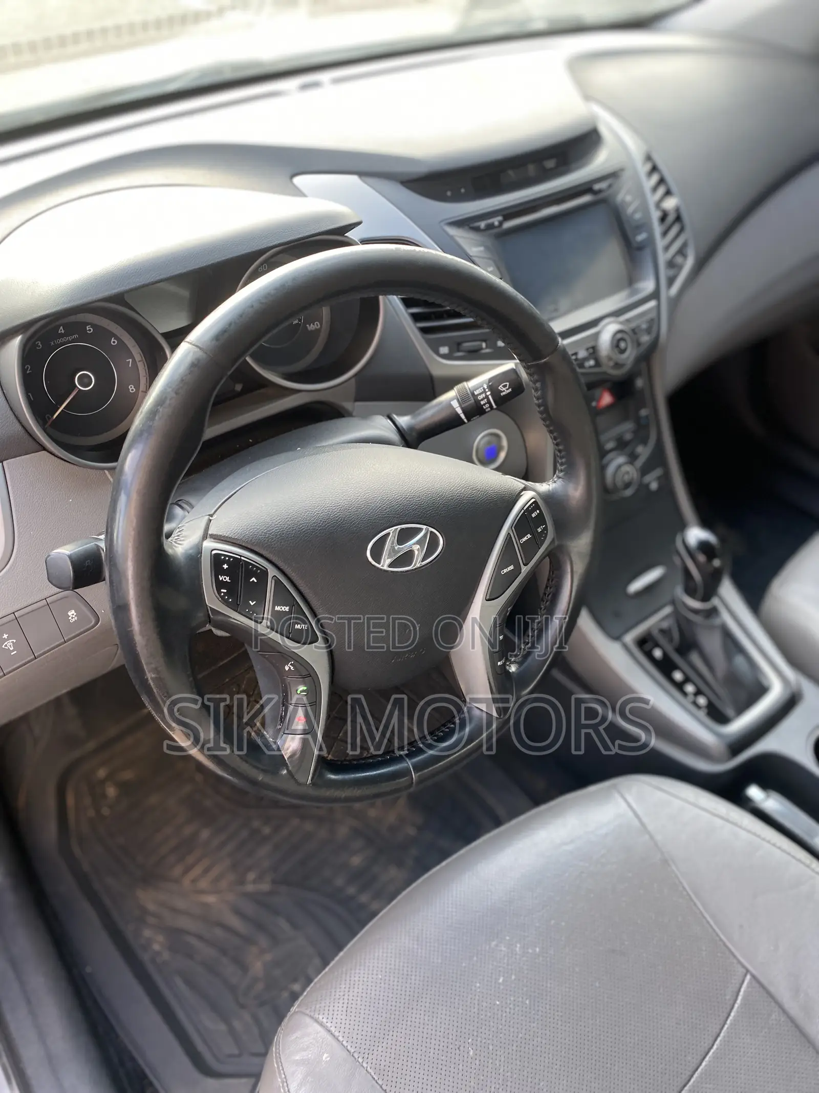 Hyundai Elantra 2016 Black