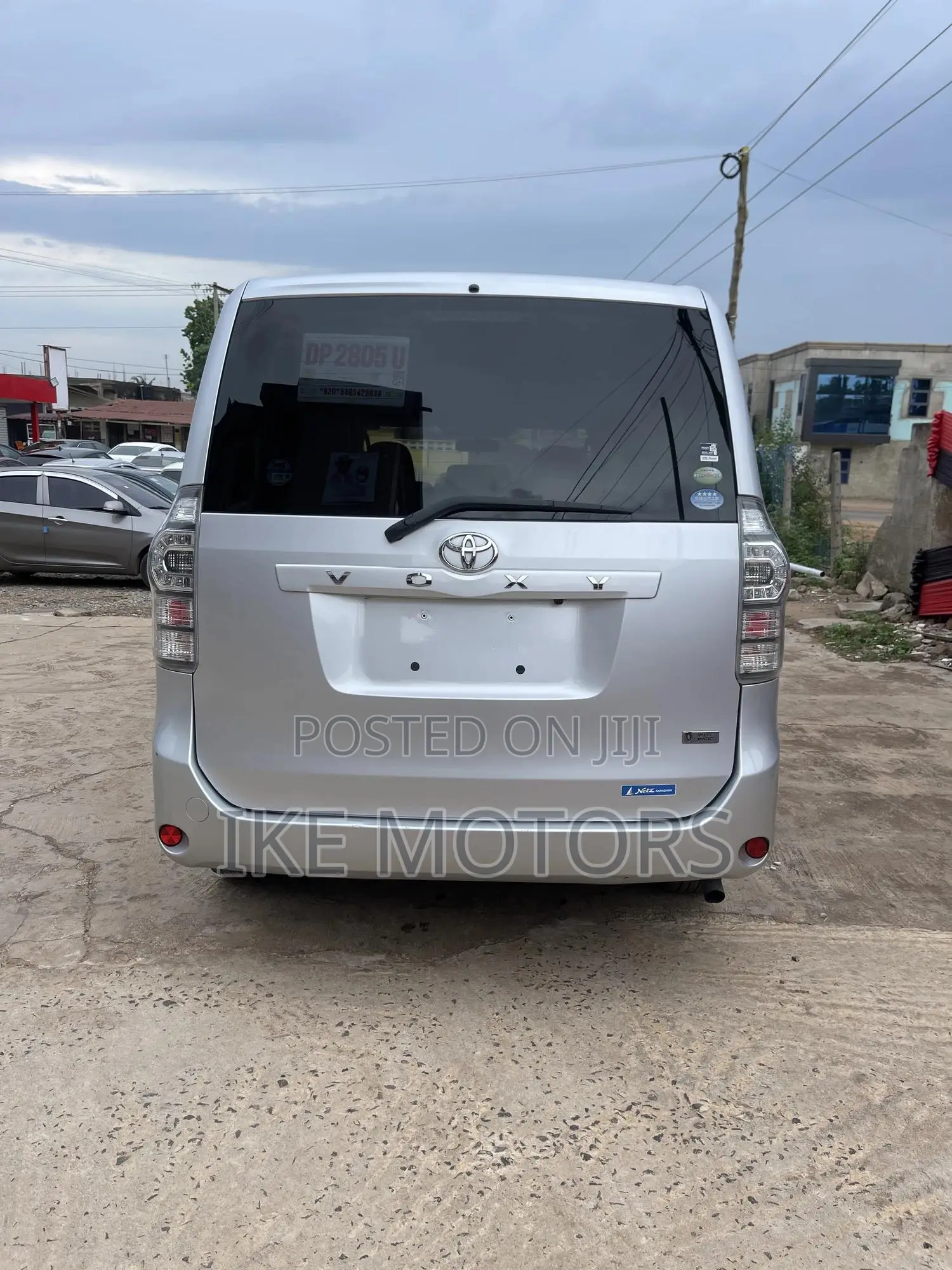 Toyota Voxy 2012 Silver