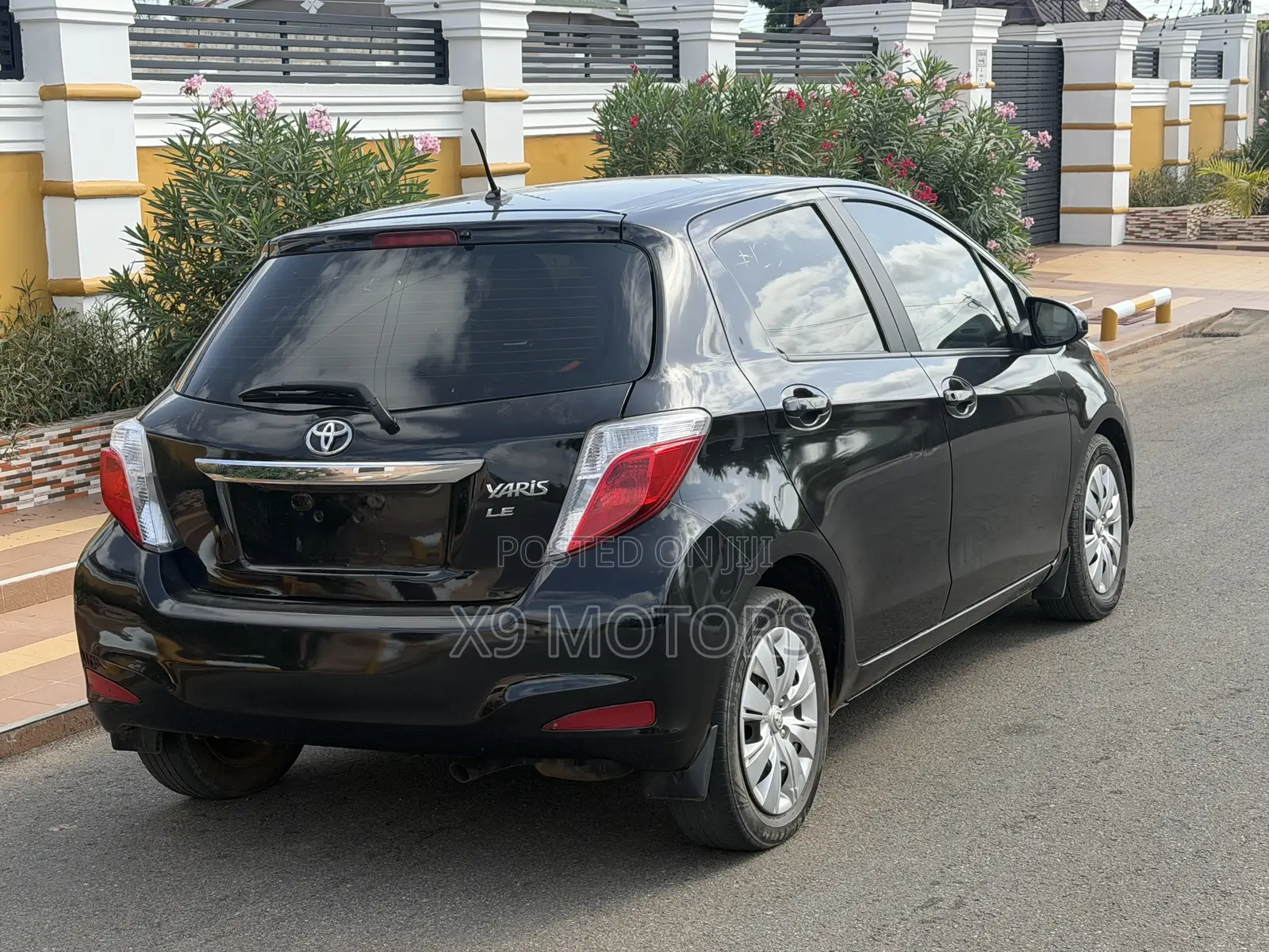 Toyota Vitz 2014 Black