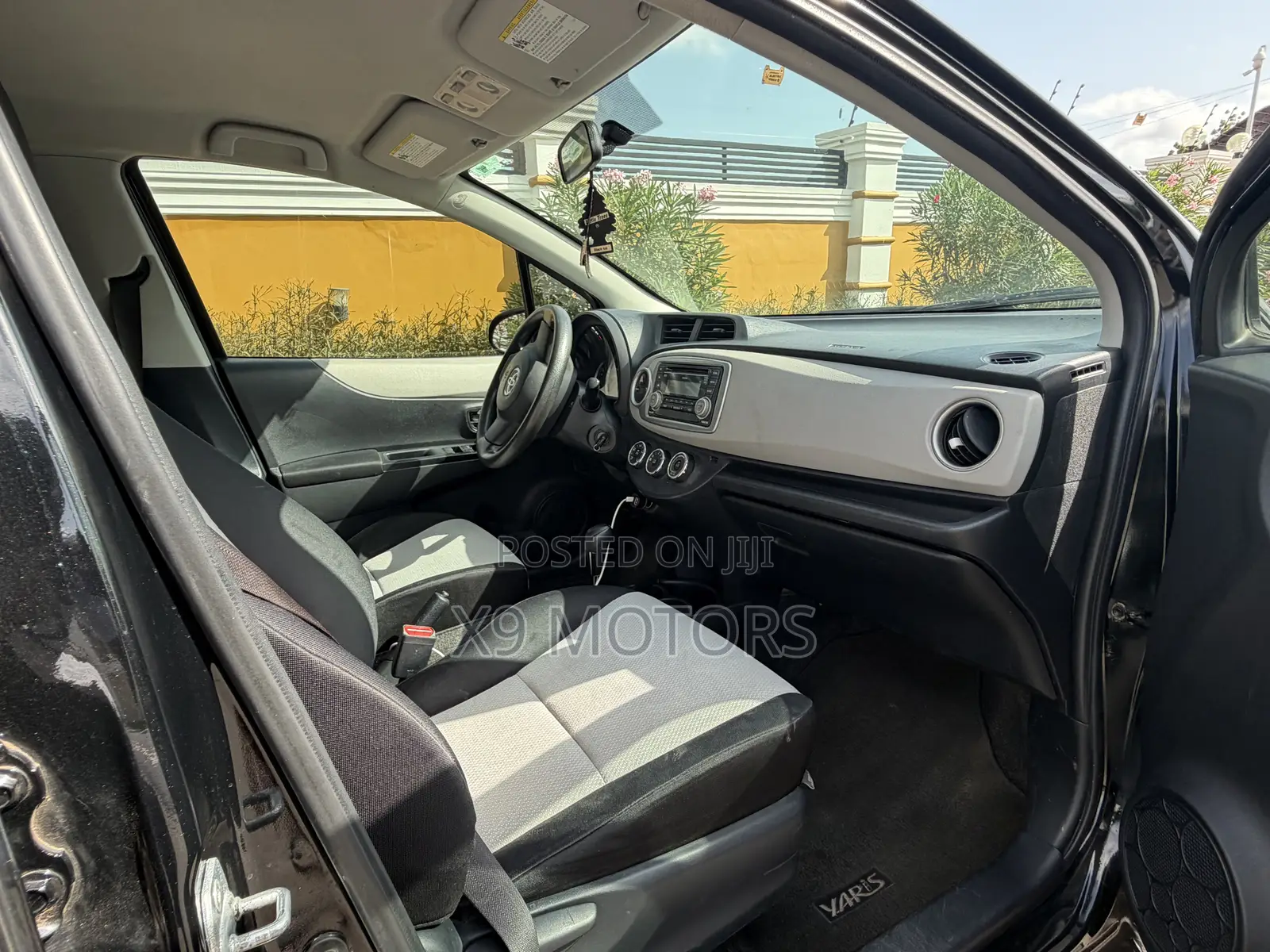 Toyota Vitz 2014 Black