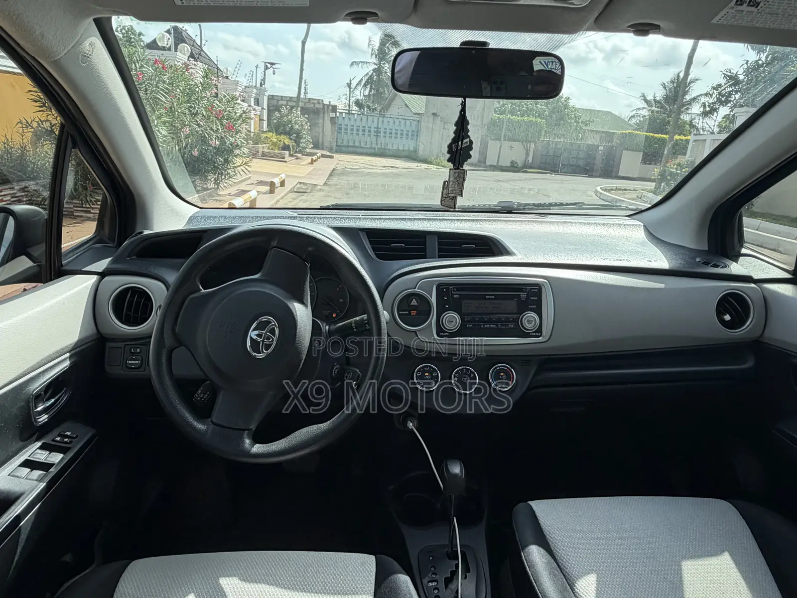 Toyota Vitz 2014 Black