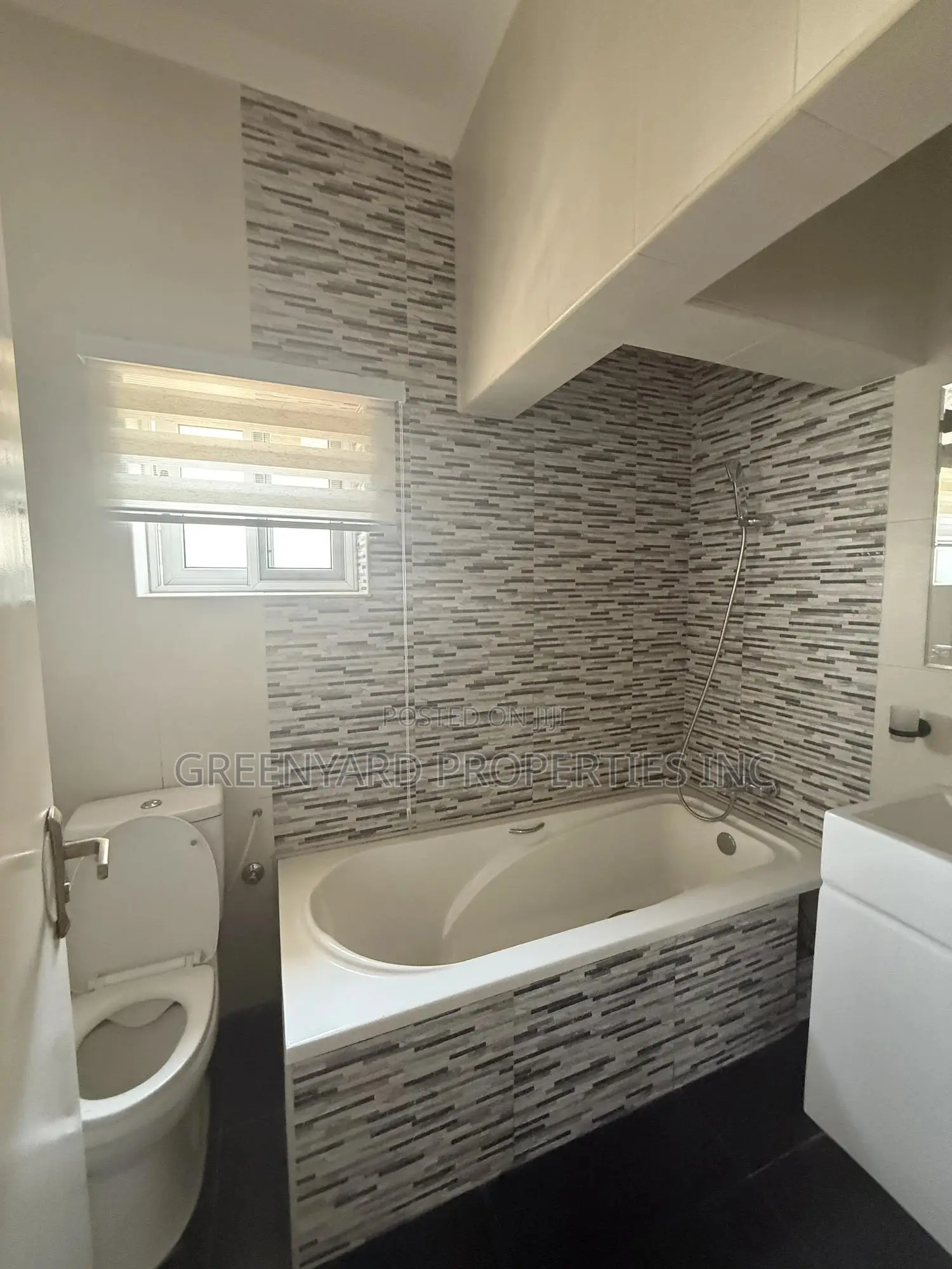 2bdrm House in Us Embassy, Cantonments for rent