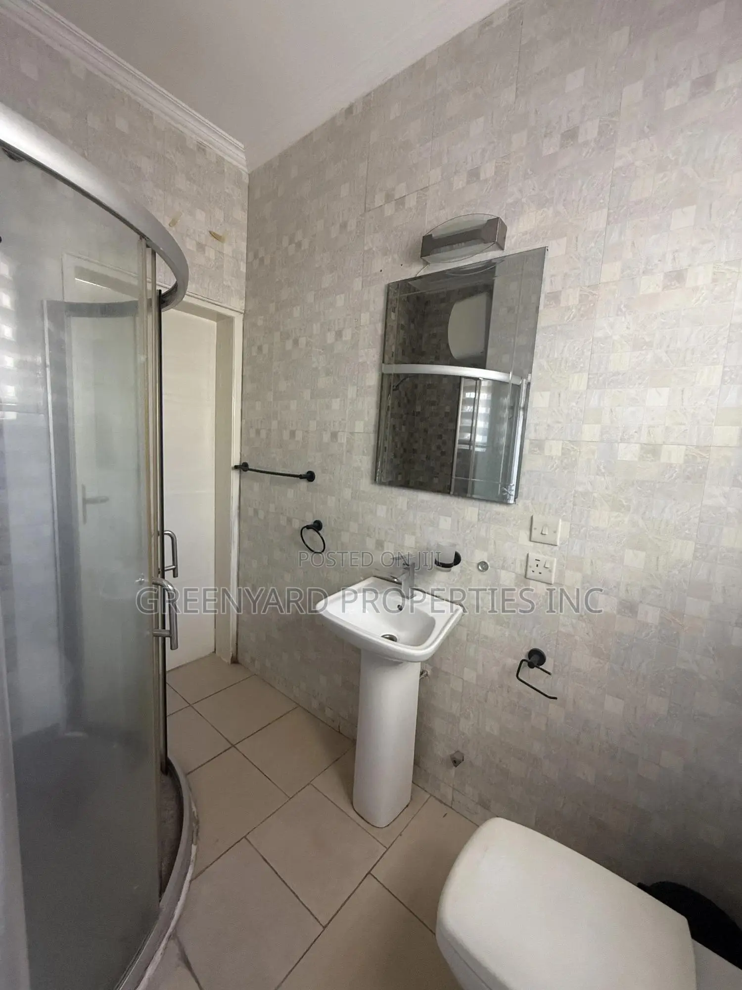 2bdrm House in Us Embassy, Cantonments for rent