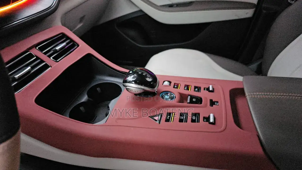 BYD Qin Plus DM-i 2023 White