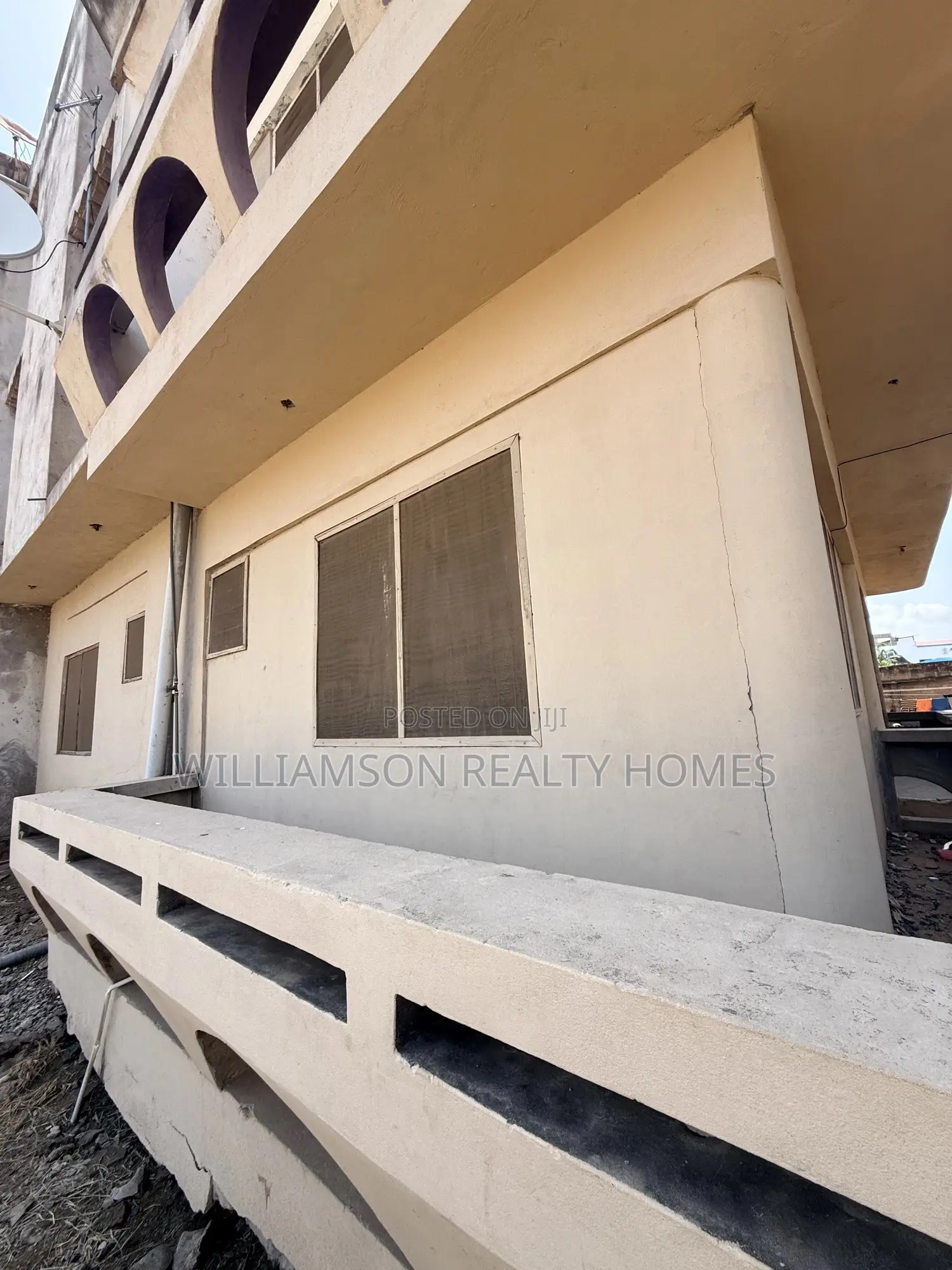 1bdrm Apartment in Community 18 Area, Spintex for rent