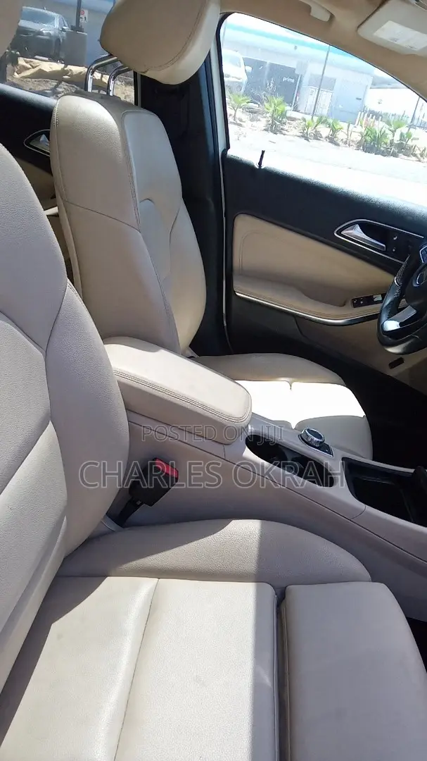 Mercedes-Benz GLA 250 2016 White