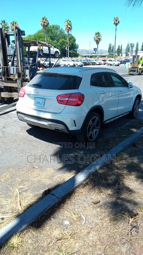 Mercedes-Benz GLA 250 2016 White