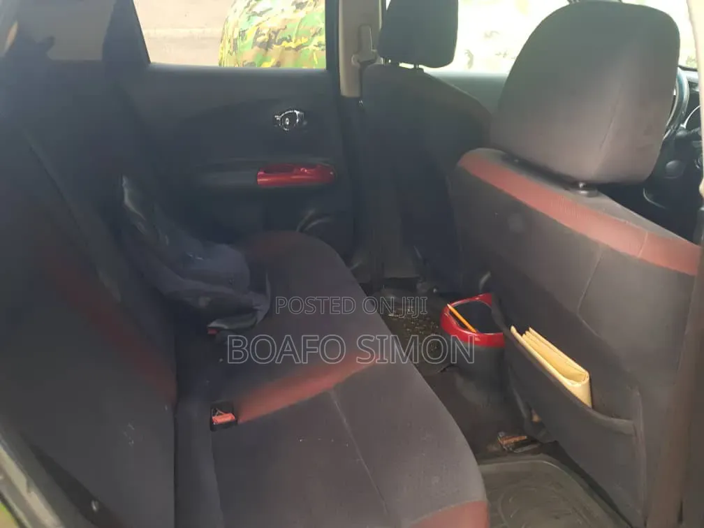Nissan Juke SV 4dr Hatchback AWD (1.6L 4cyl Turbo CVT) 2014 Black